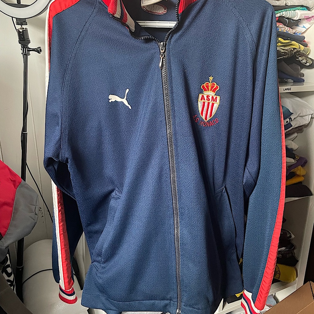 Monaco sweater.